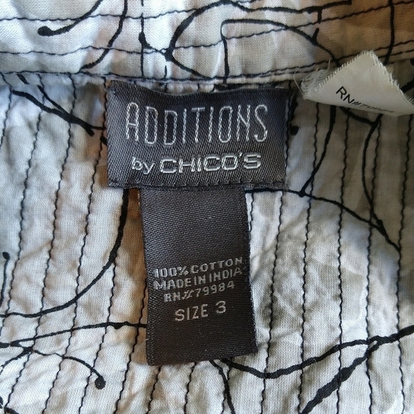 Chico's Additions 100% Cotton Black White Floral Button-Up Lightweight Jacket - Picture 7 of 7